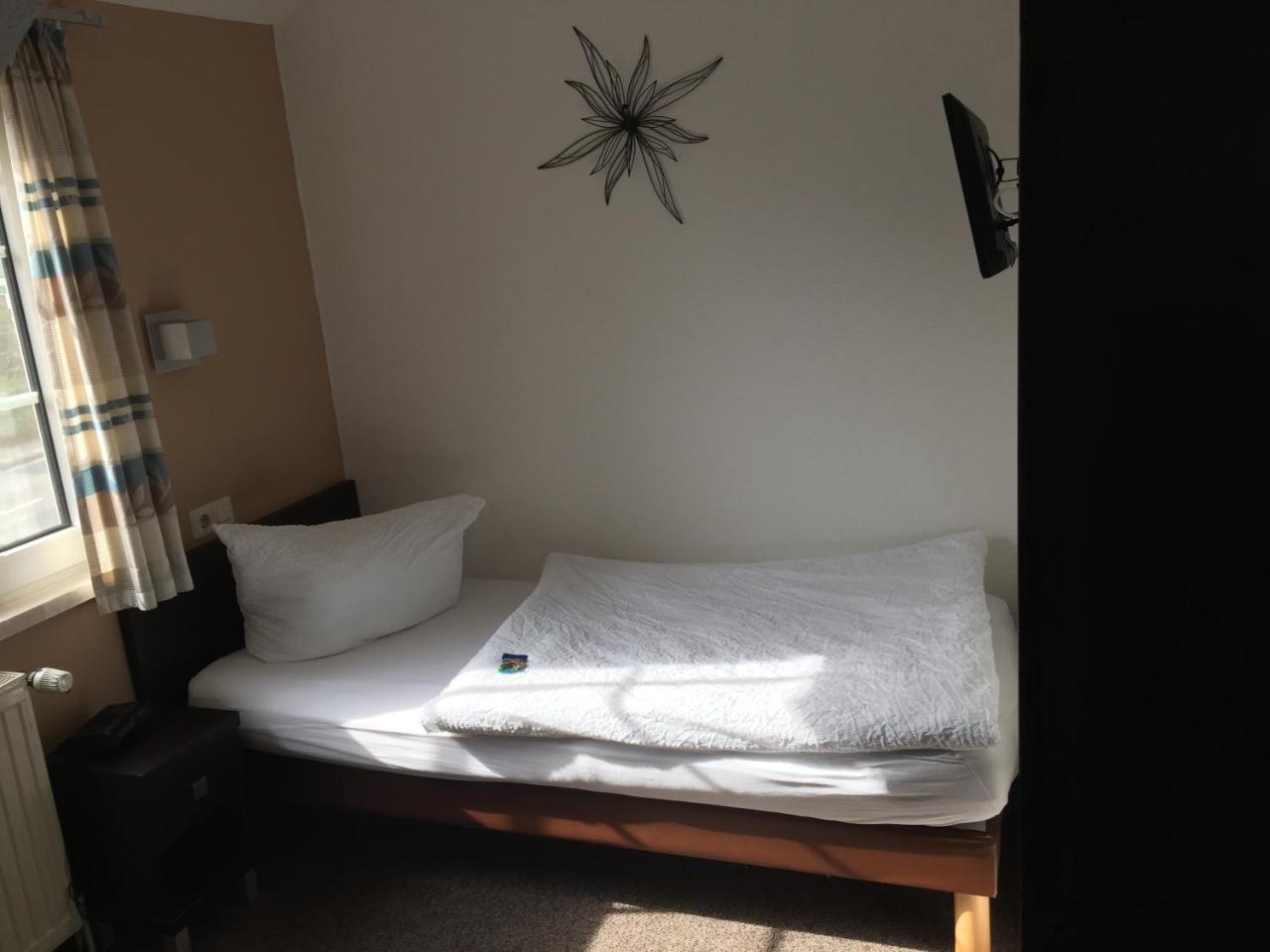 Hotel Wuelfers Gasthaus Gross Ippener Buitenkant foto